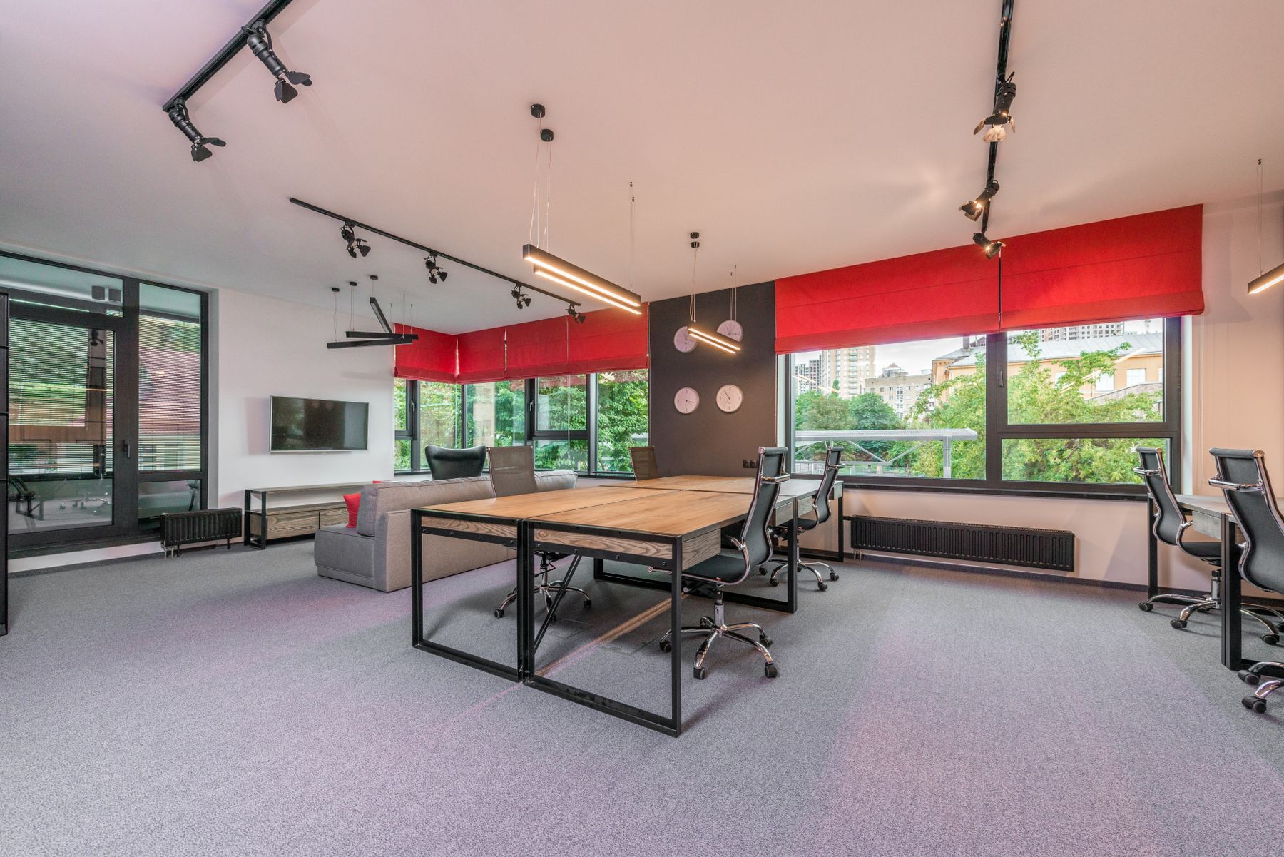 Illustrative commercial lighting application